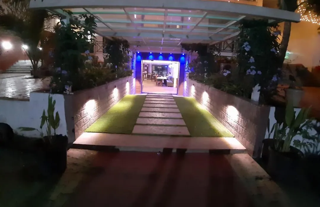 Royal Garden Resort-1