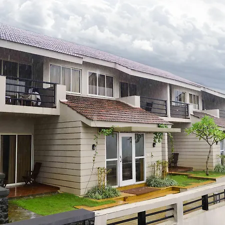 Manas Resort With Petting Zoo, Igatpuri-3